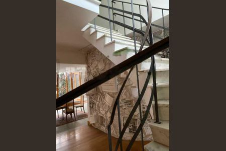 Casa à venda com 669m², 4 quartos e 3 vagas