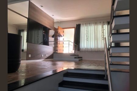 Casa à venda com 3 quartos, 235m² em Parque Novo Oratório, Santo André