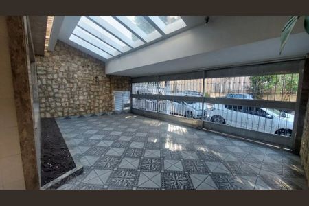 Casa à venda com 3 quartos, 290m² em Vila Regente Feijó, São Paulo