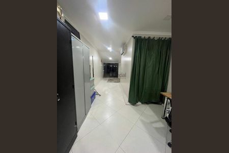 Casa à venda com 150m², 3 quartos e 4 vagas