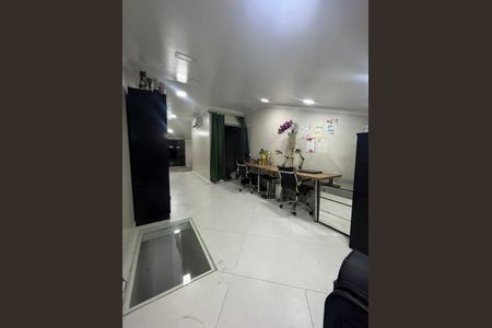 Casa à venda com 150m², 3 quartos e 4 vagas