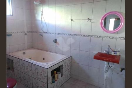 Casa à venda com 6 quartos, 323m² em Vila Marlene, Jundiaí