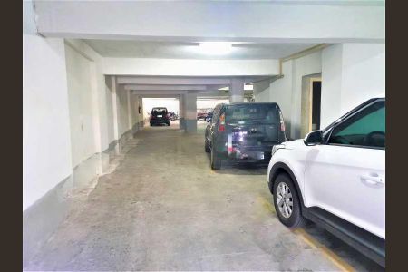Apartamento à venda com 181m², 4 quartos e 2 vagas