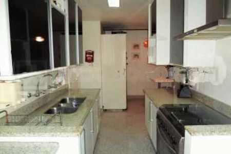 Apartamento à venda com 191m², 4 quartos e 2 vagas