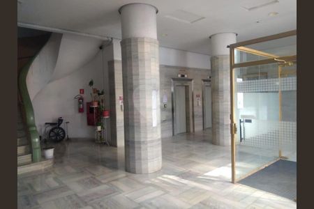Apartamento à venda com 38m², 1 quarto e sem vaga