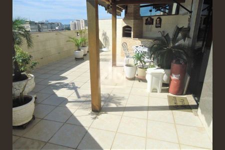 Apartamento à venda com 74m², 3 quartos e 2 vagas