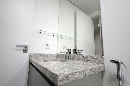 Apartamento à venda com 58m², 2 quartos e 2 vagasBanheiro Suíte