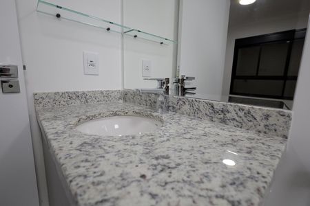 Apartamento à venda com 58m², 2 quartos e 2 vagasBanheiro Suíte