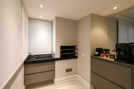 Apartamento à venda com 170m², 3 quartos e 4 vagas