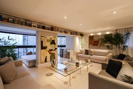 Apartamento à venda com 170m², 3 quartos e 4 vagas