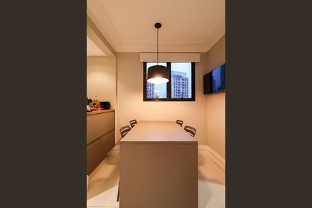 Apartamento à venda com 170m², 3 quartos e 4 vagas