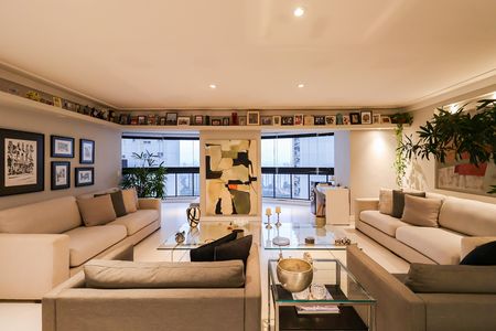 Apartamento à venda com 170m², 3 quartos e 4 vagas