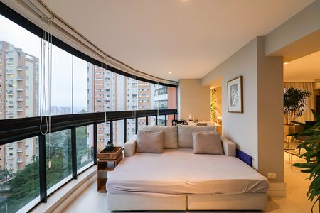 Apartamento à venda com 170m², 3 quartos e 4 vagas