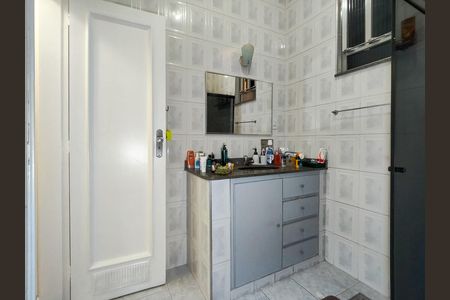 Apartamento à venda com 65m², 2 quartos e 1 vaga Apartamento à venda com 65m², 2 quartos e 1 vagaBanheiro Corredor