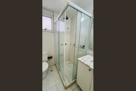 Apartamento à venda com 74m², 3 quartos e 2 vagas Apartamento à venda com 74m², 3 quartos e 2 vagasBanheiro da Suíte