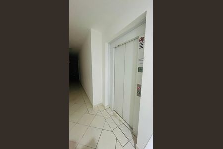 Apartamento à venda com 74m², 3 quartos e 2 vagas Apartamento à venda com 74m², 3 quartos e 2 vagasÁrea comum