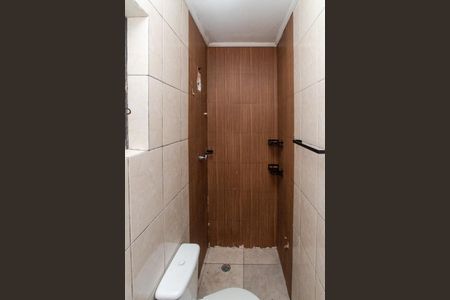 Casa de condomínio para alugar com 33m², 1 quarto e 1 vaga Casa de condomínio para alugar com 33m², 1 quarto e 1 vagaBanheiro