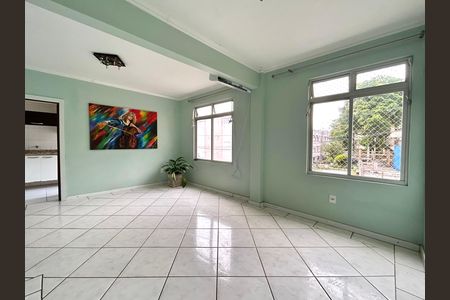 Apartamento para alugar com 74m², 2 quartos e 1 vaga Apartamento para alugar com 74m², 2 quartos e 1 vagaSala