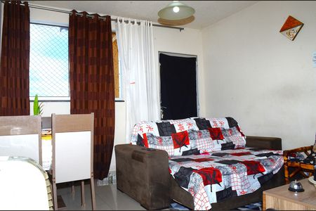 Sala de apartamento para alugar com 2 quartos, 45m² em Capitão Eduardo, Belo Horizonte
