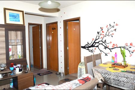 Sala de apartamento para alugar com 2 quartos, 45m² em Capitão Eduardo, Belo Horizonte