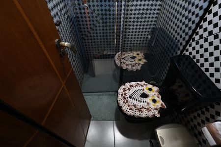 Apartamento à venda com 55m², 2 quartos e 1 vaga Apartamento à venda com 55m², 2 quartos e 1 vagaBanheiro