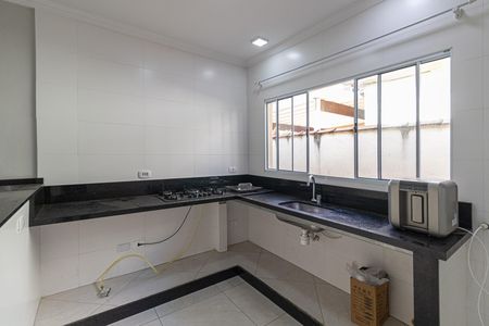 Casa para alugar com 128m², 3 quartos e 2 vagasCozinha 
