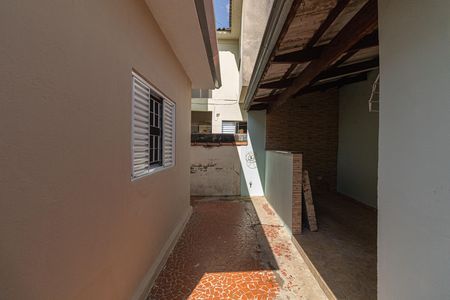 Casa para alugar com 128m², 3 quartos e 2 vagasCorredor 