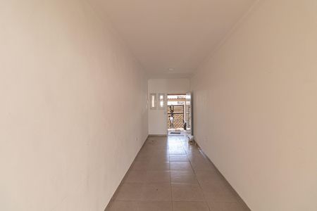 Corredor  de casa para alugar com 3 quartos, 128m² em Vila Marieta, São Paulo