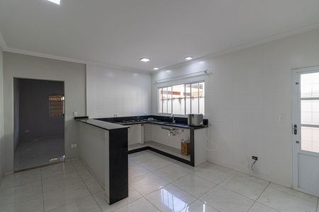Casa para alugar com 128m², 3 quartos e 2 vagasCozinha 