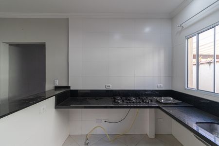Casa para alugar com 128m², 3 quartos e 2 vagasCozinha 