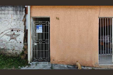 Casa para alugar com 70m², 2 quartos e sem vaga