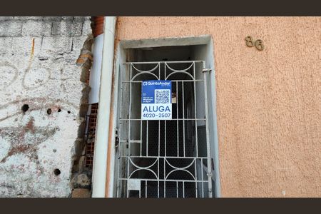 Casa para alugar com 70m², 2 quartos e sem vaga