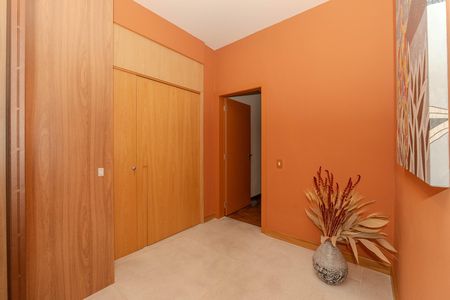 Apartamento à venda com 240m², 4 quartos e 1 vaga Apartamento à venda com 240m², 4 quartos e 1 vagaHall