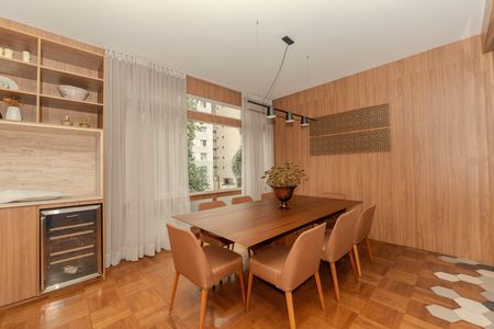 Apartamento à venda com 240m², 4 quartos e 1 vaga Apartamento à venda com 240m², 4 quartos e 1 vagaSala