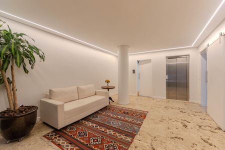 Apartamento à venda com 240m², 4 quartos e 1 vaga Apartamento à venda com 240m², 4 quartos e 1 vagaHall de entrada