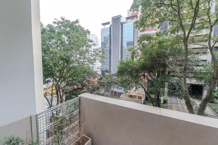 Apartamento à venda com 240m², 4 quartos e 1 vaga Apartamento à venda com 240m², 4 quartos e 1 vagaSacada