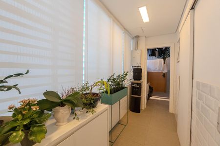 Apartamento à venda com 240m², 4 quartos e 1 vaga Apartamento à venda com 240m², 4 quartos e 1 vagaÁrea de Serviço