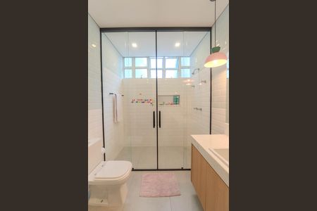 Apartamento à venda com 240m², 4 quartos e 1 vaga Apartamento à venda com 240m², 4 quartos e 1 vagaBanheiro