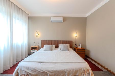 Apartamento à venda com 240m², 4 quartos e 1 vaga Apartamento à venda com 240m², 4 quartos e 1 vagaSuíte master