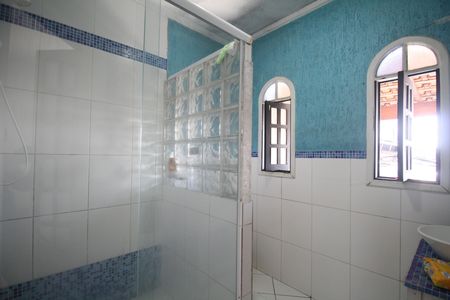 Casa à venda com 250m², 4 quartos e 2 vagasBanheiro