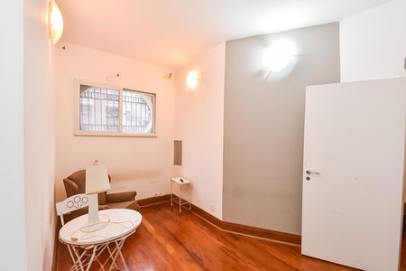 Casa à venda com 540m², 11 quartos e sem vaga Casa à venda com 540m², 11 quartos e sem vagaQuarto 1