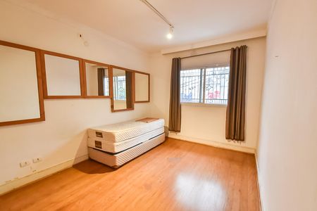Casa à venda com 540m², 11 quartos e sem vaga Casa à venda com 540m², 11 quartos e sem vagaQuarto 6