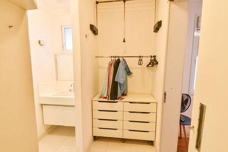 Casa à venda com 540m², 11 quartos e sem vaga Casa à venda com 540m², 11 quartos e sem vagaCloset da suíte 1