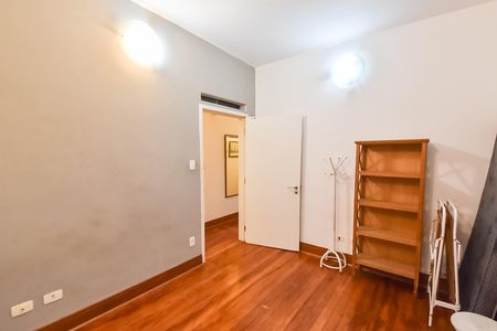 Casa à venda com 540m², 11 quartos e sem vaga Casa à venda com 540m², 11 quartos e sem vagaQuarto 3