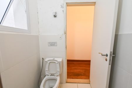 Casa à venda com 540m², 11 quartos e sem vaga Casa à venda com 540m², 11 quartos e sem vagaBanheiro 1