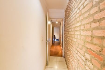 Casa à venda com 540m², 11 quartos e sem vaga Casa à venda com 540m², 11 quartos e sem vagaCorredor