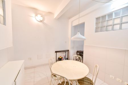 Casa à venda com 540m², 11 quartos e sem vaga Casa à venda com 540m², 11 quartos e sem vagaBanheiro 1