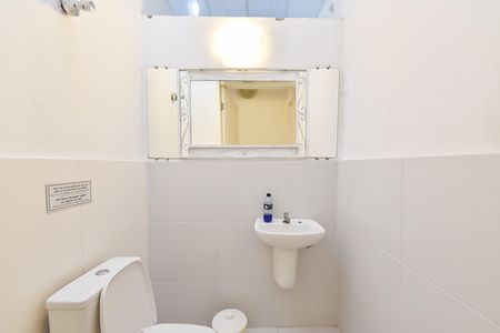 Casa à venda com 540m², 11 quartos e sem vaga Casa à venda com 540m², 11 quartos e sem vagaLavabo