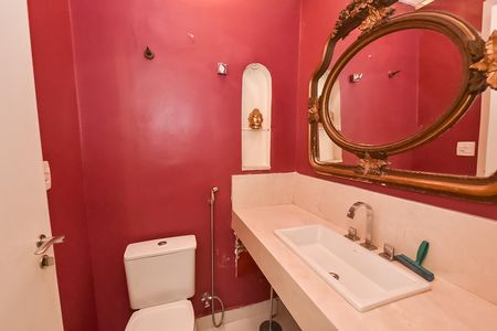 Casa à venda com 540m², 11 quartos e sem vaga Casa à venda com 540m², 11 quartos e sem vagaBanheiro 2