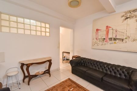 Casa à venda com 540m², 11 quartos e sem vaga Casa à venda com 540m², 11 quartos e sem vagaSala